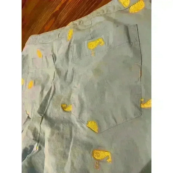 Lilly Pulitzer Classic Capri Whales and Shells in Cape Cod Blue, size 2 - Picture 9 of 11